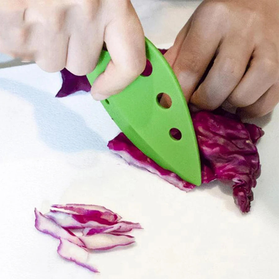 8-Hole Herb Leaf Stripper Tool โ Multi functional Vegetable Stem Remover for Kitchen Use